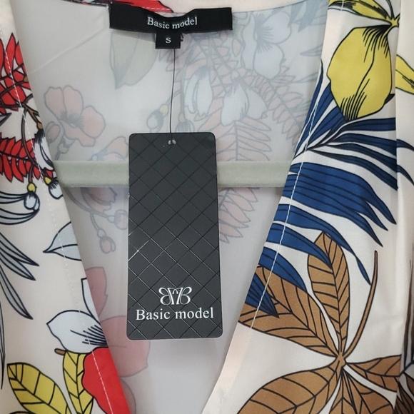 Basic model floral print - Picture 8 of 14